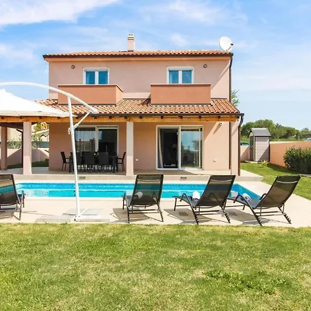 Mit Privatpool Fuer 8 Personen Ca 178 Qm In Pula, Istrien Istrische Riviera Dom wakacyjny *